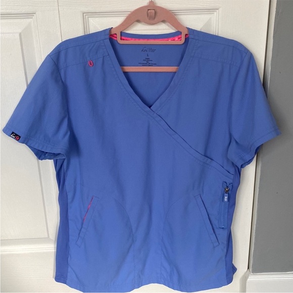 koi Tops - koi Periwinkle Blue Scrub Top with Pink Trim